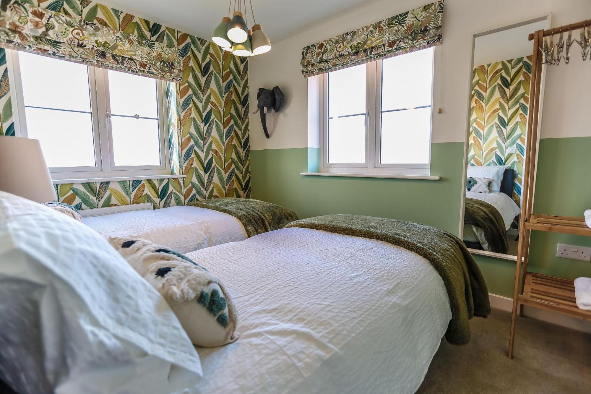 Flint House - Bracklesham Bay Villa Chichester Ngoại thất bức ảnh