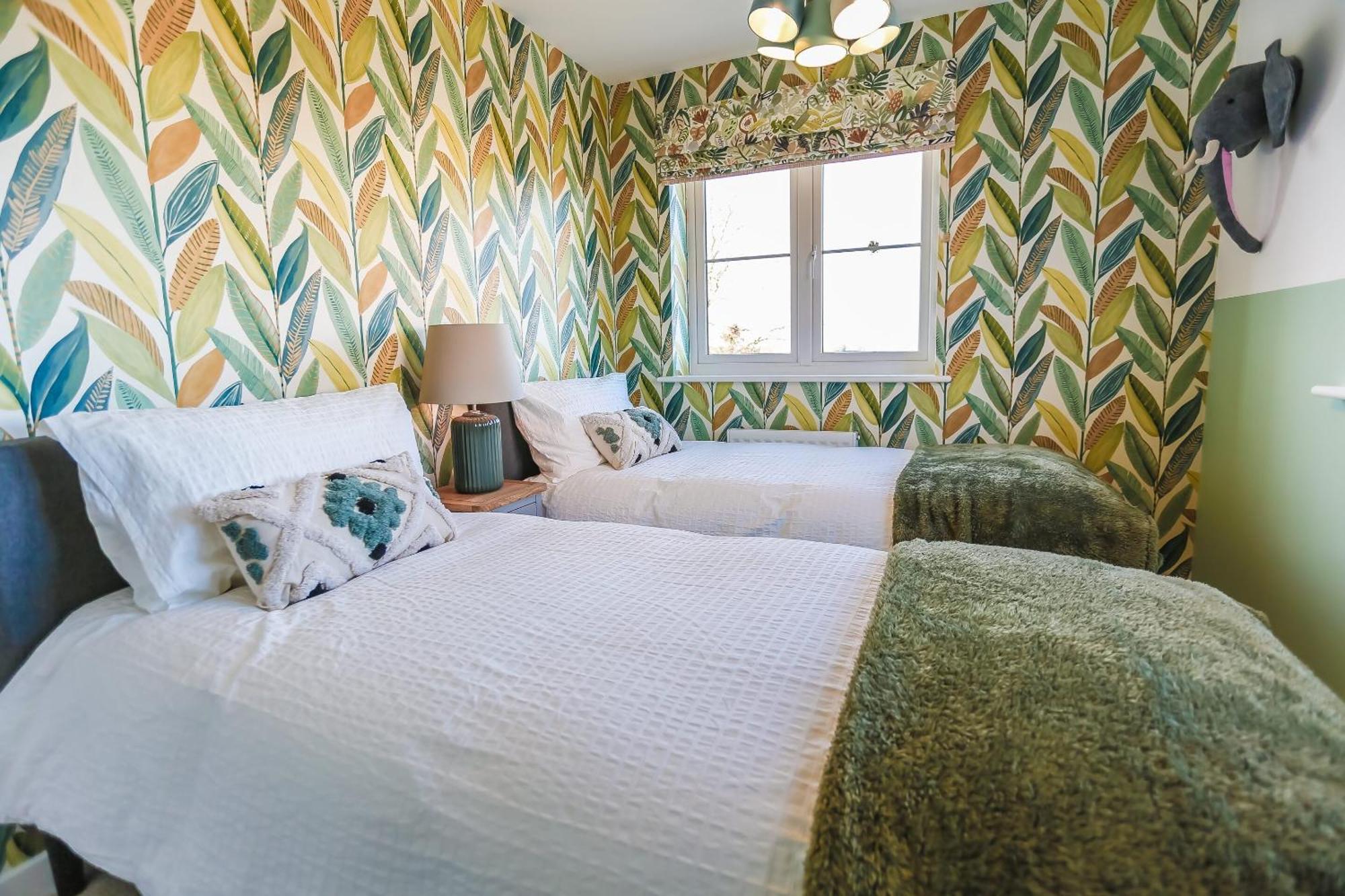 Flint House - Bracklesham Bay Villa Chichester Ngoại thất bức ảnh